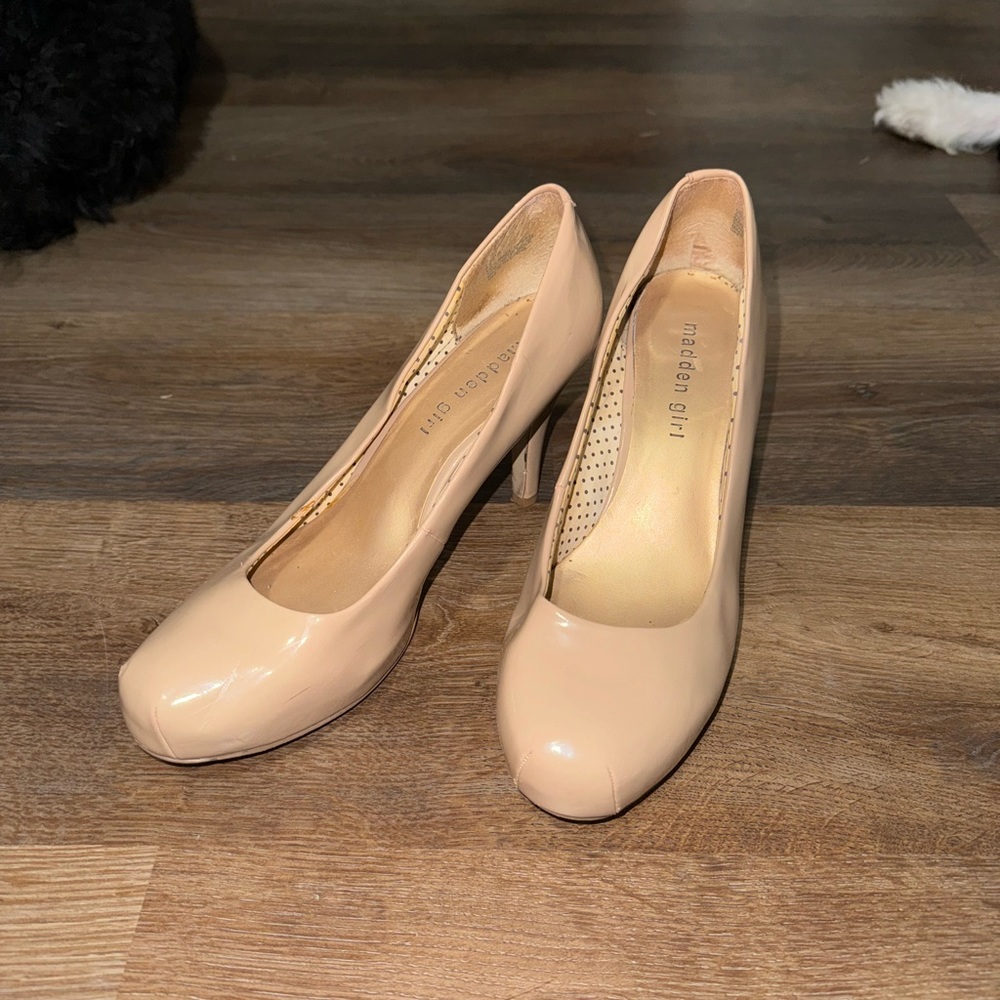 Madden Girl Nude Close Toe Heel